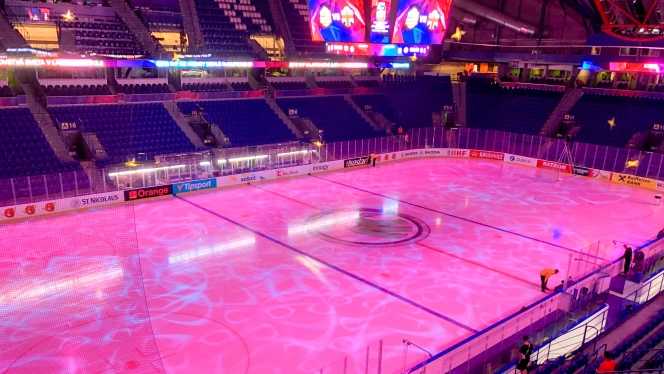 PROLIGHTS STARK leads Ice Hockey World Championships