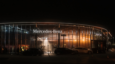 PROLIGHTS illumina il lancio della Mercedes-Benz AMG GT in Polonia
