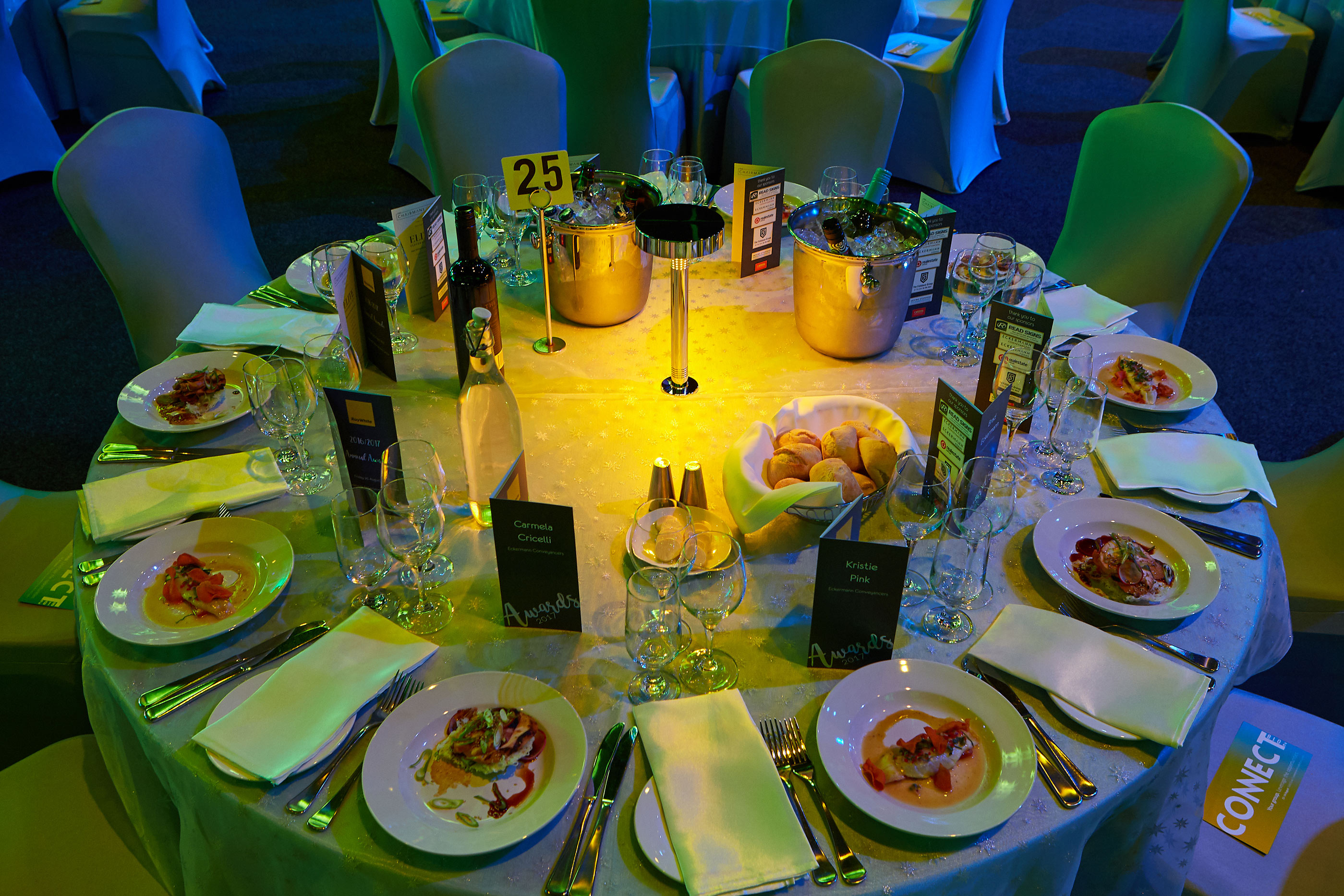 Novatech Creative Event Technology amplia il suo stock di prodotti Prolights