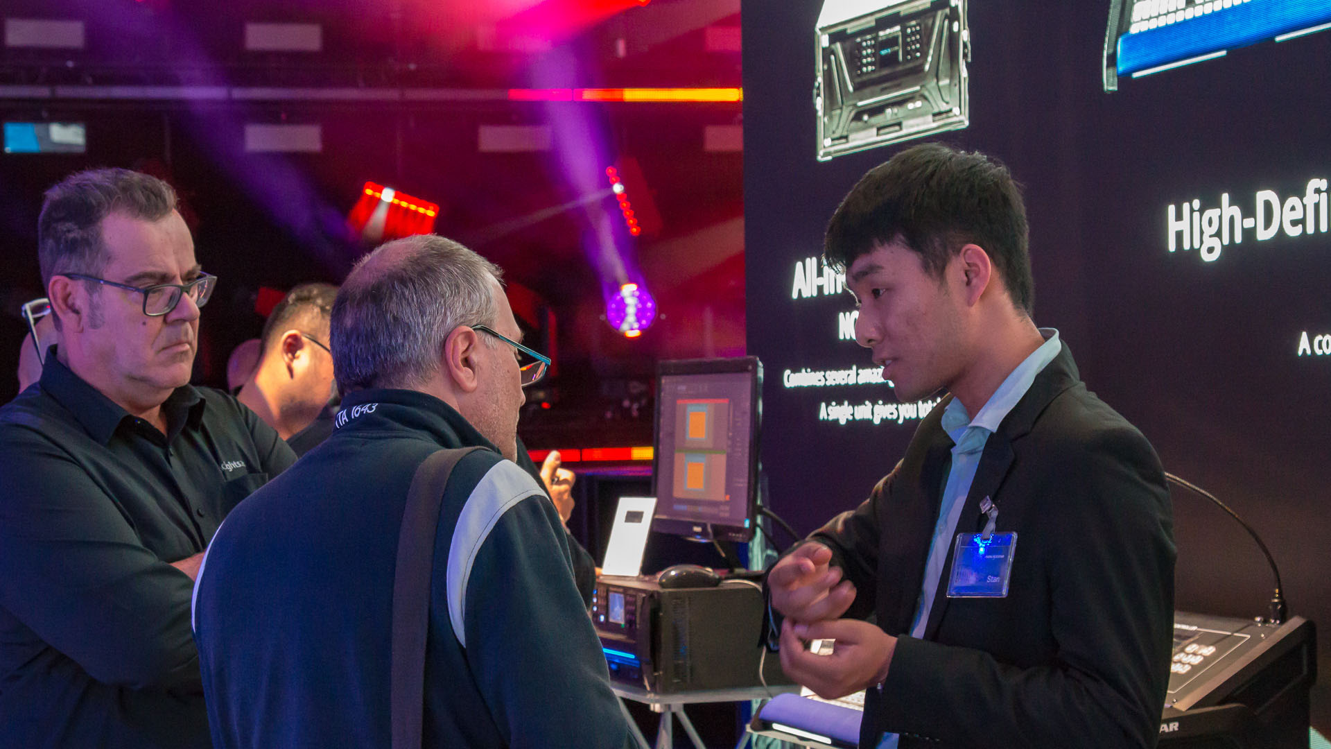 OmegaPIX video workshop: ‘Seeing is Believing’ – NovaStar world tour kicks off in Italy