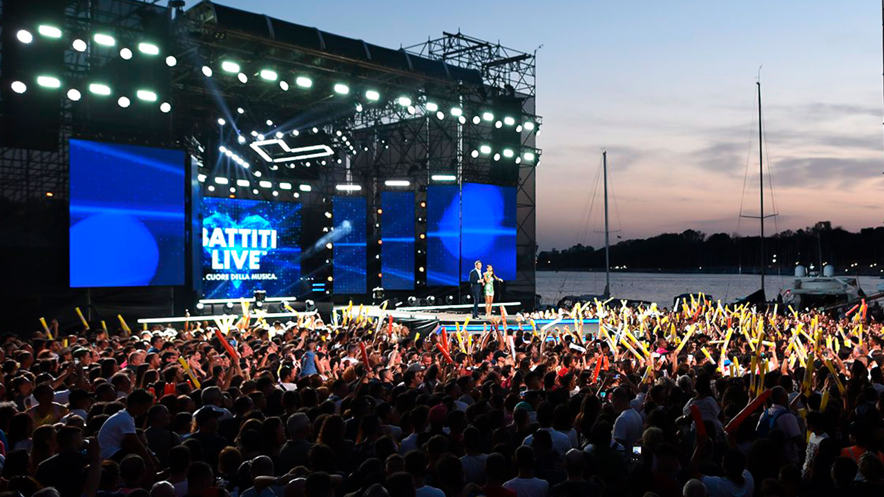 Battiti Live shakes Italian province with PROLIGHTS