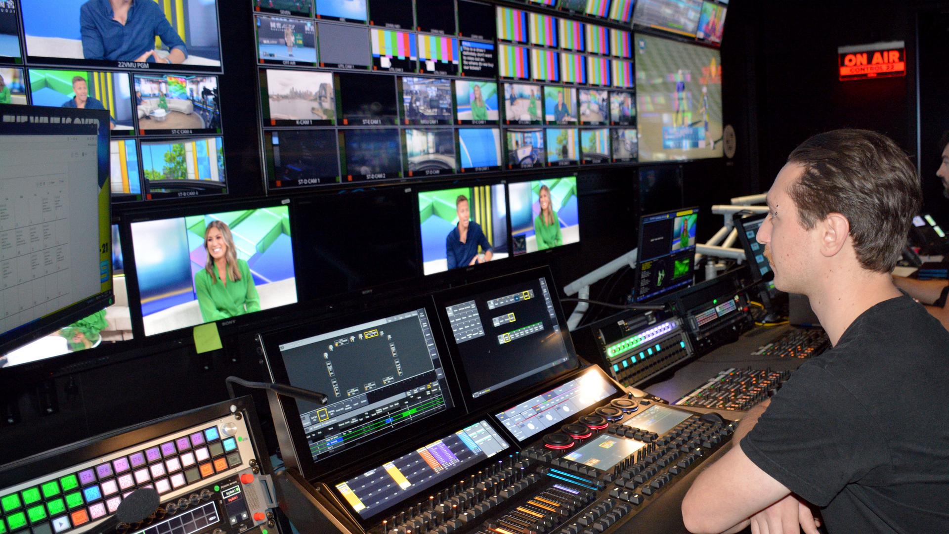 Channel 9 Sydney choose a complete Prolights studio package