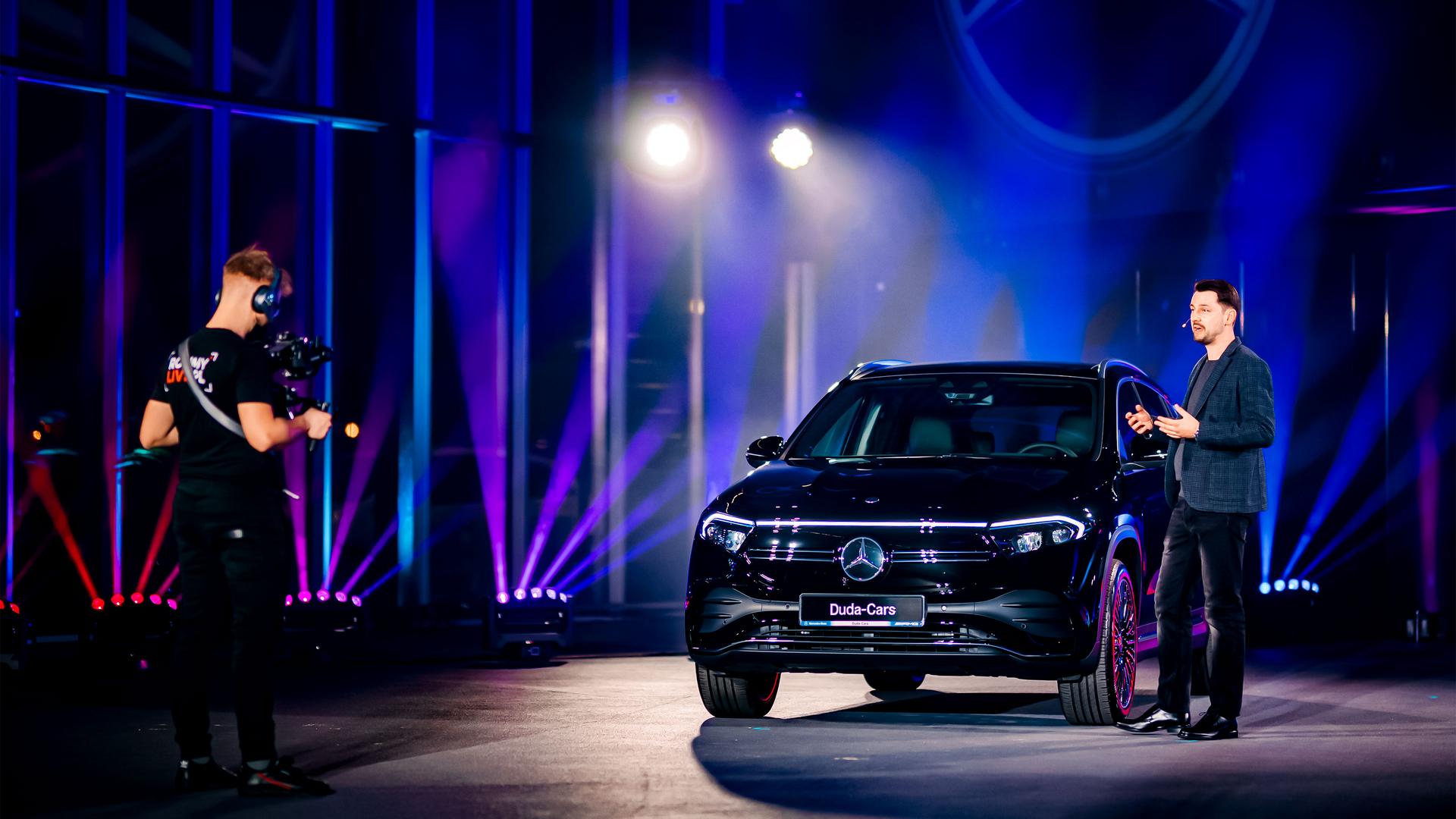 PROLIGHTS illumina il debutto della Mercedes-Benz EQA