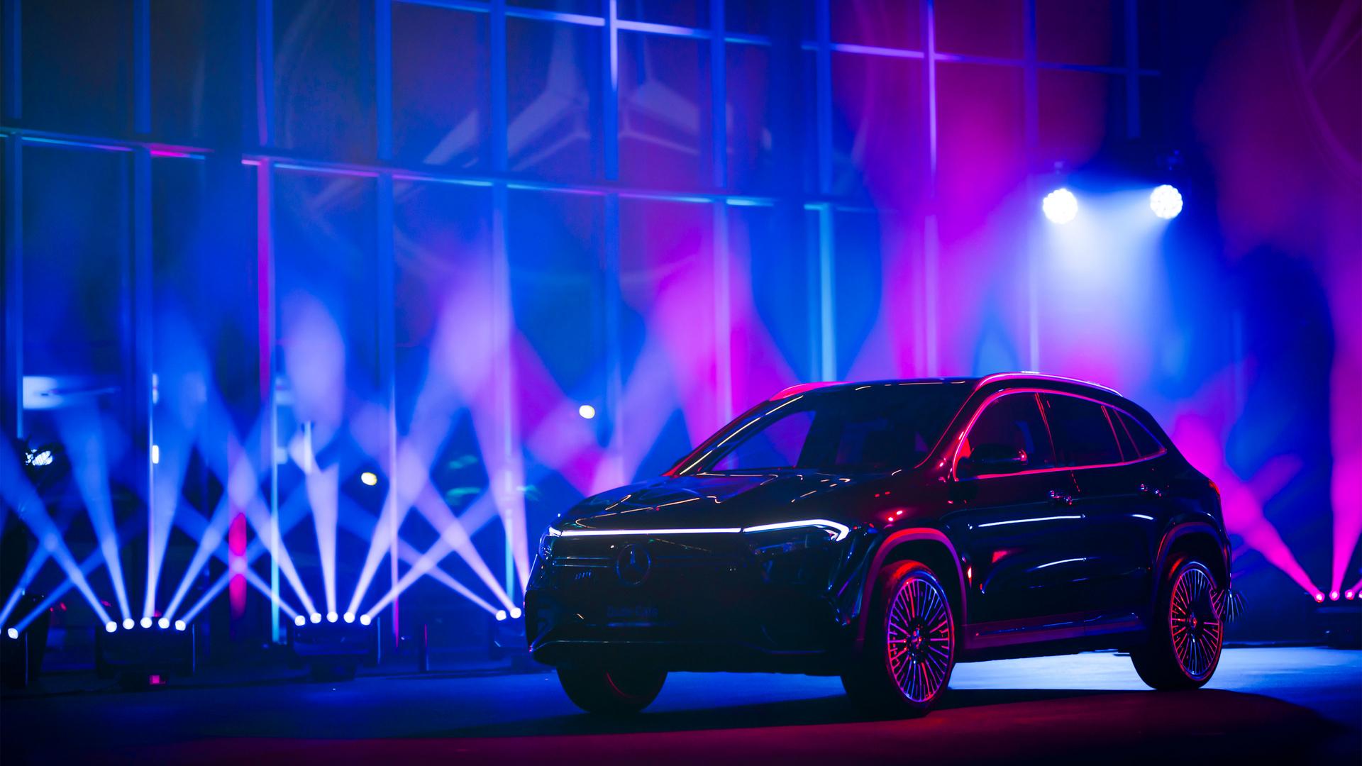 PROLIGHTS illumina il debutto della Mercedes-Benz EQA