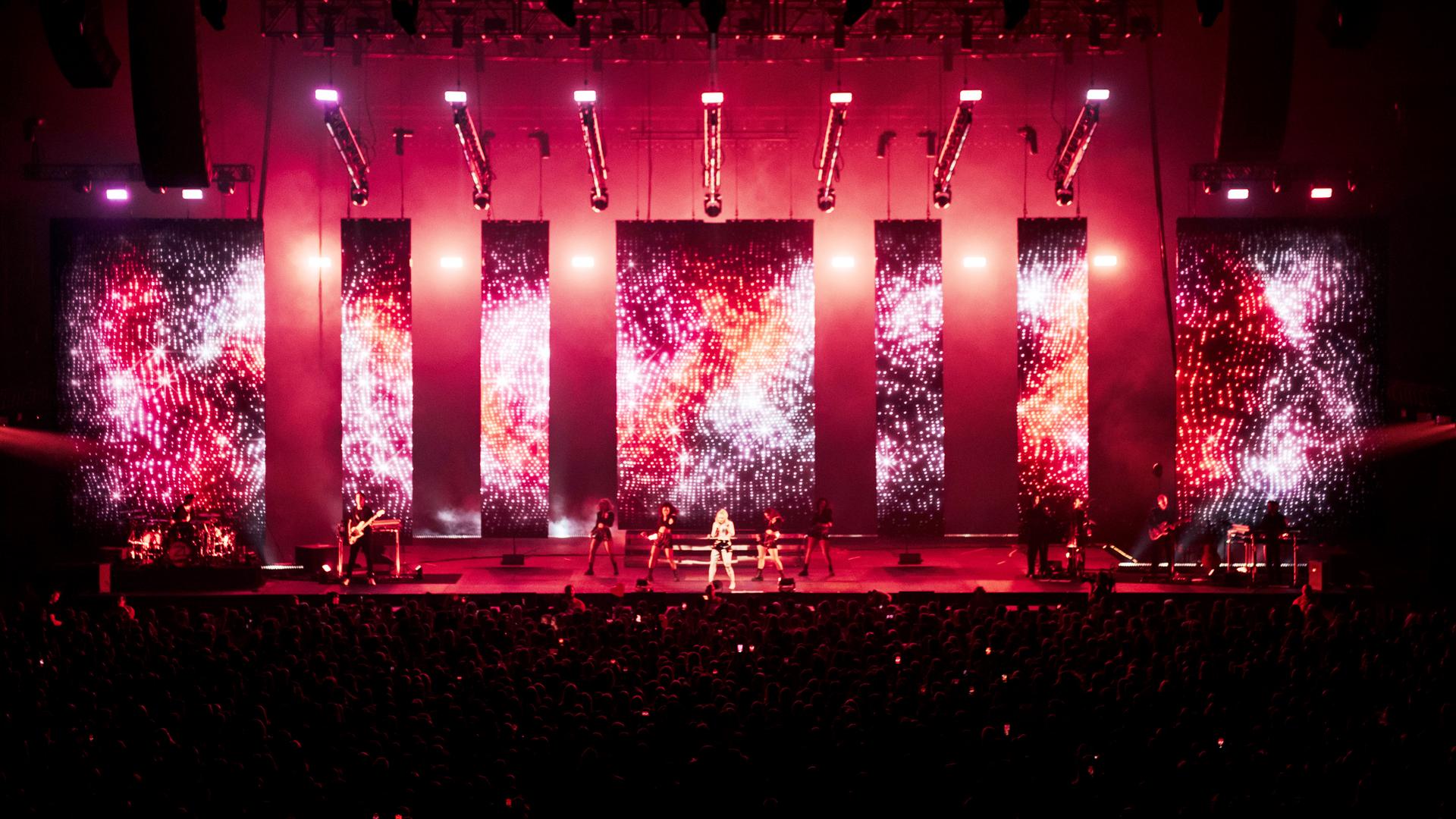 PROLIGHTS SunBlast 3000FC in tour con Zara Larsson