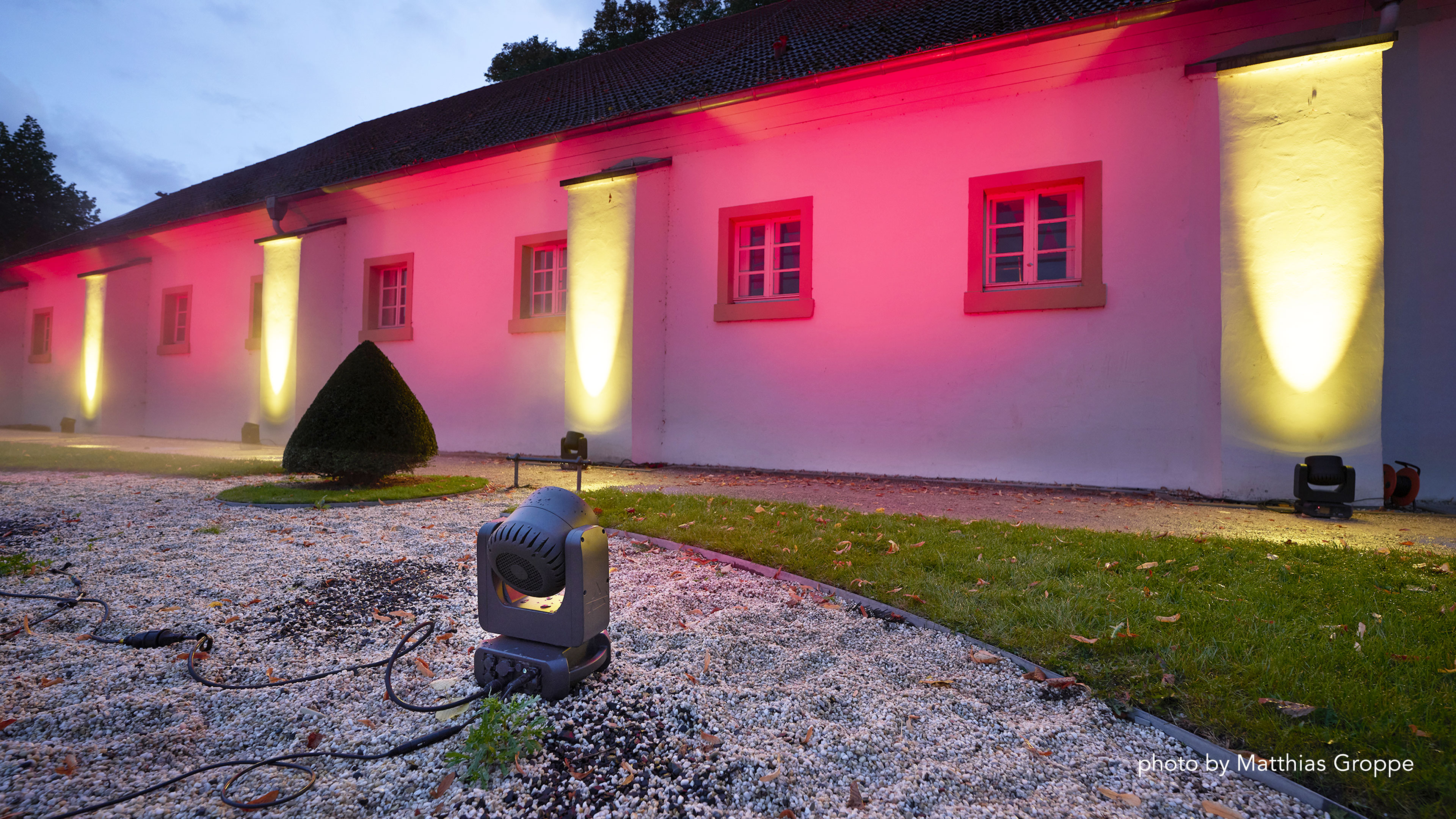PROLIGHTS Astra Wash7PixIP lights up Paderborn Castle