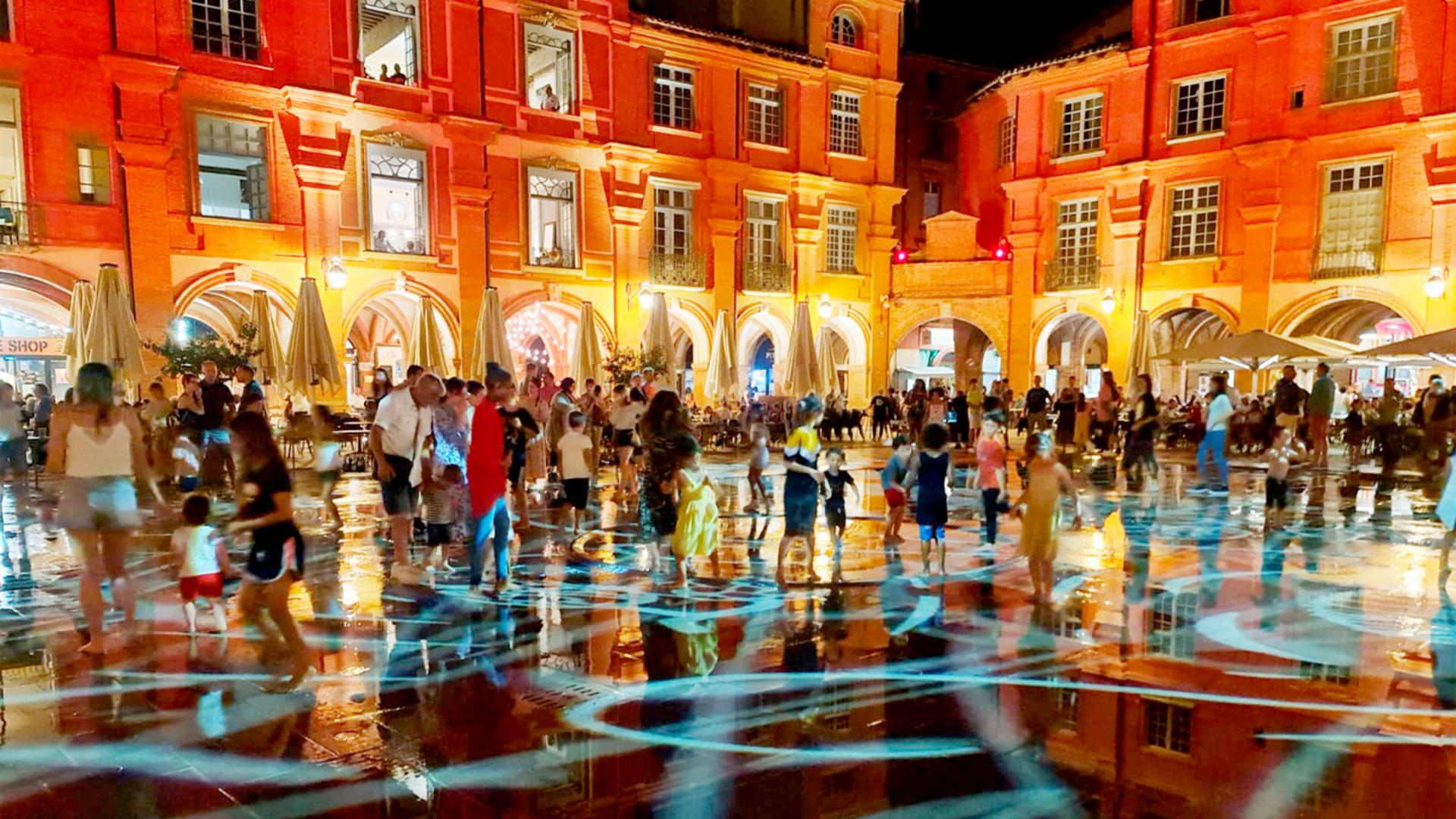 PROLIGHTS Mosaico illumina la Place Nationale de Montauban
