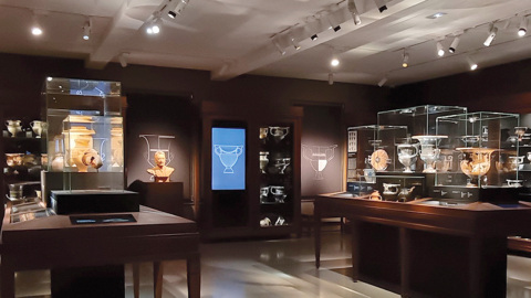 French museum displays PROLIGHTS EclMiniProfile