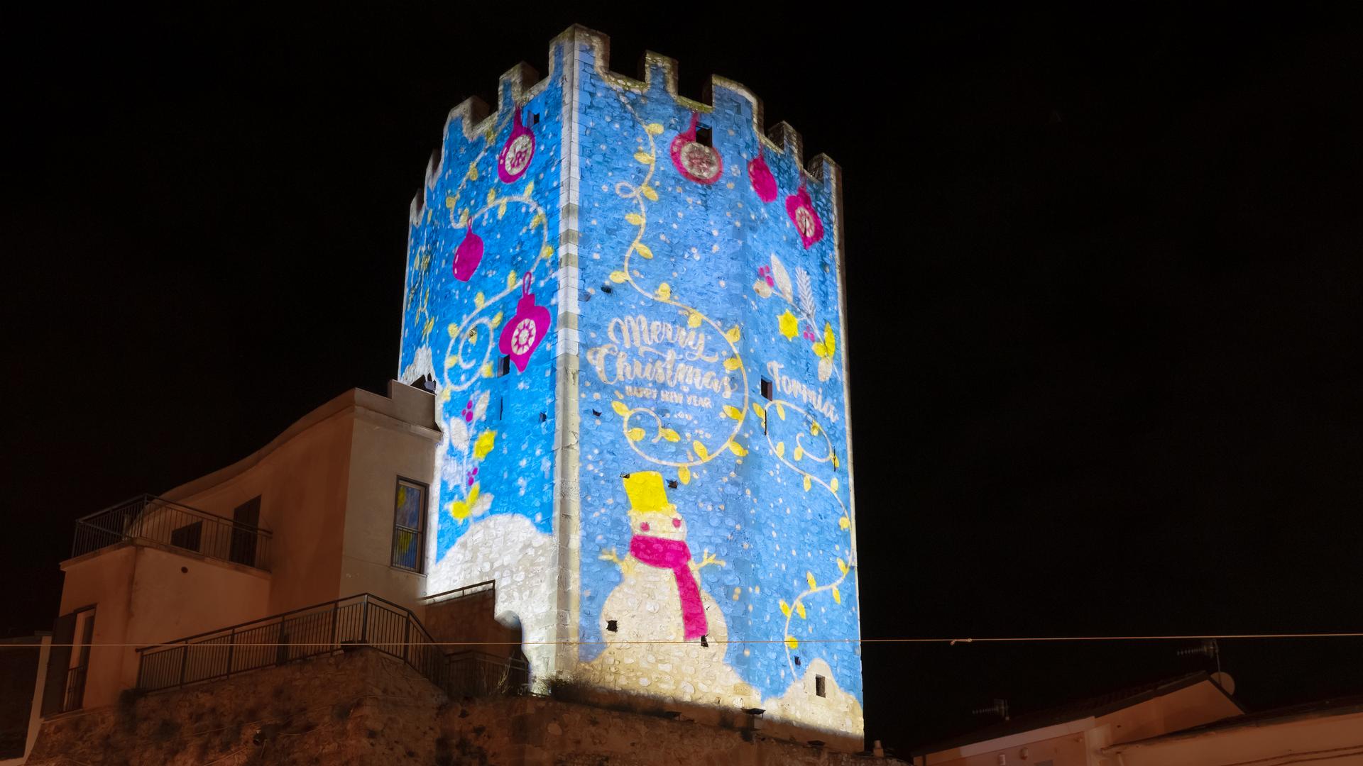 PROLIGHTS Mosaico L illuminates winter holidays sustainably