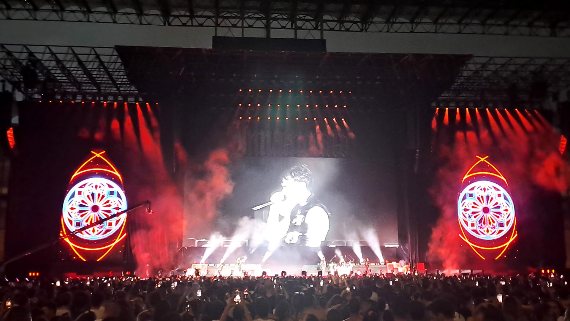 PROLIGHTS on stage with Blanco's Innamorato Tour