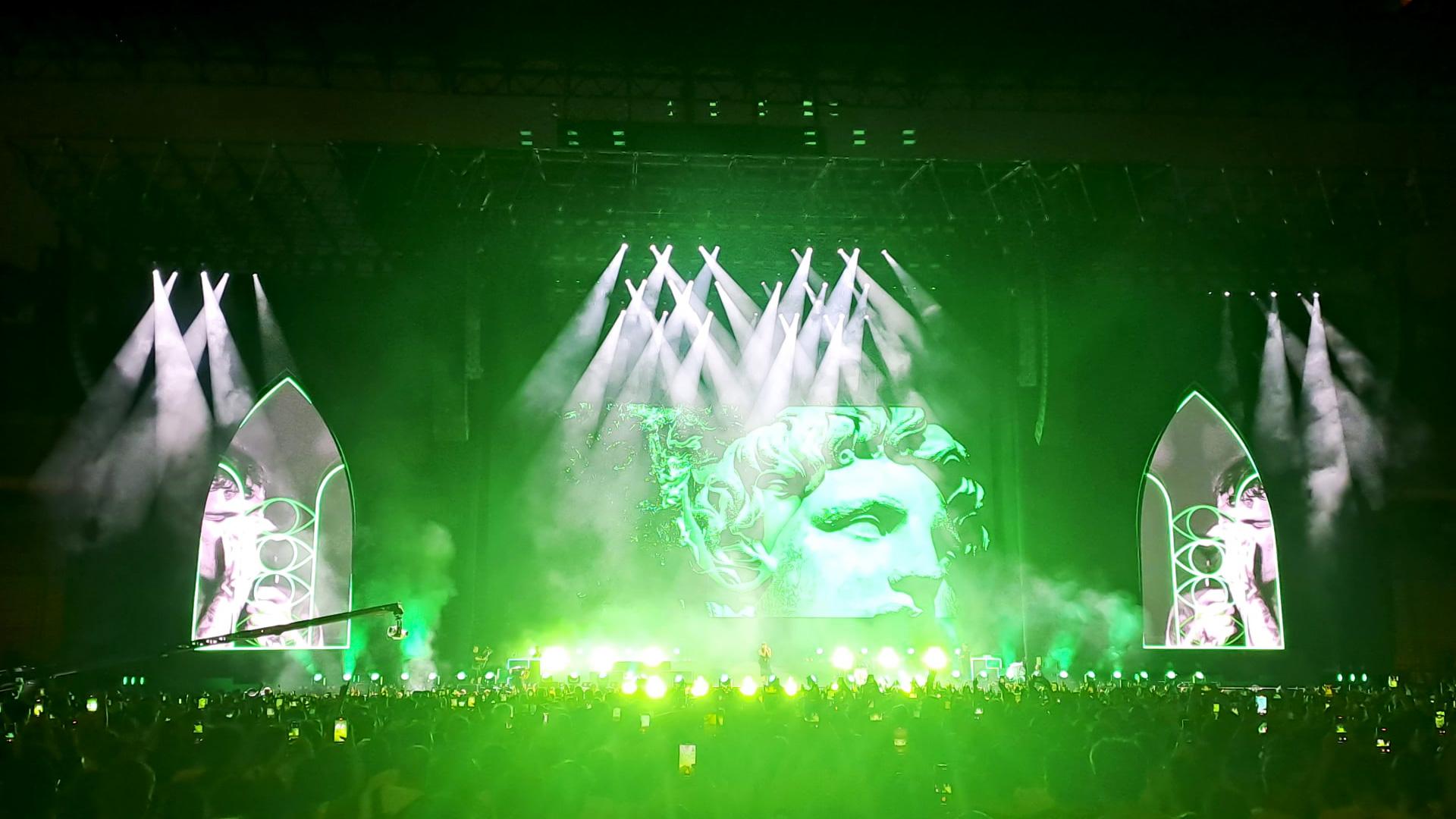 PROLIGHTS on stage with Blanco's Innamorato Tour