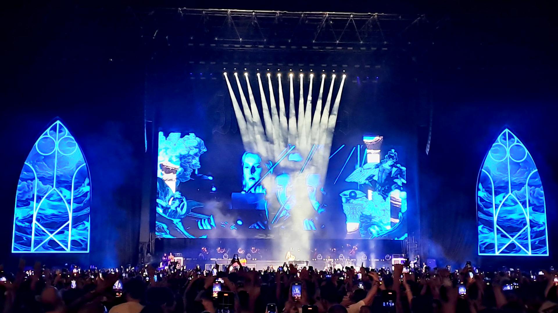 PROLIGHTS on stage with Blanco's Innamorato Tour