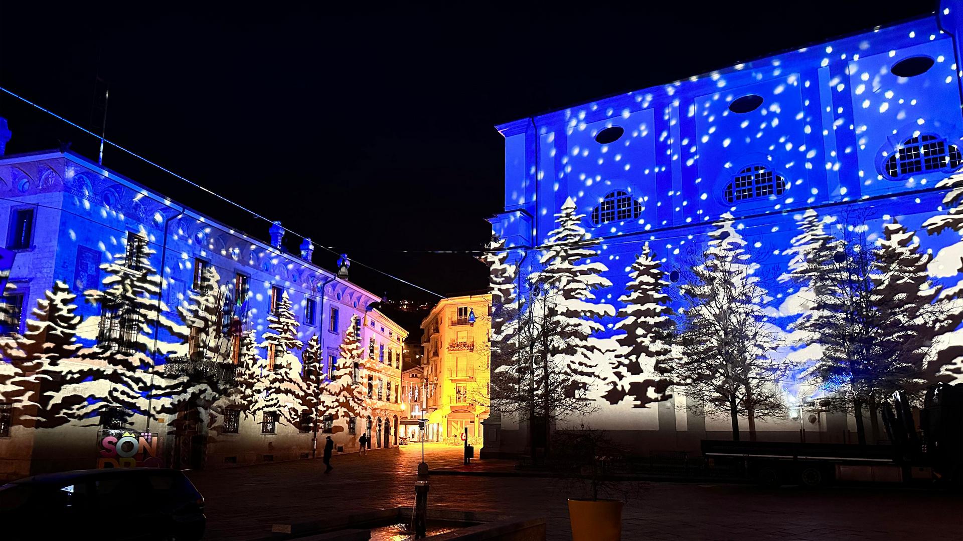I Mosaico di PROLIGHTS trasformano Sondrio in un Incantevole Bosco di Luci