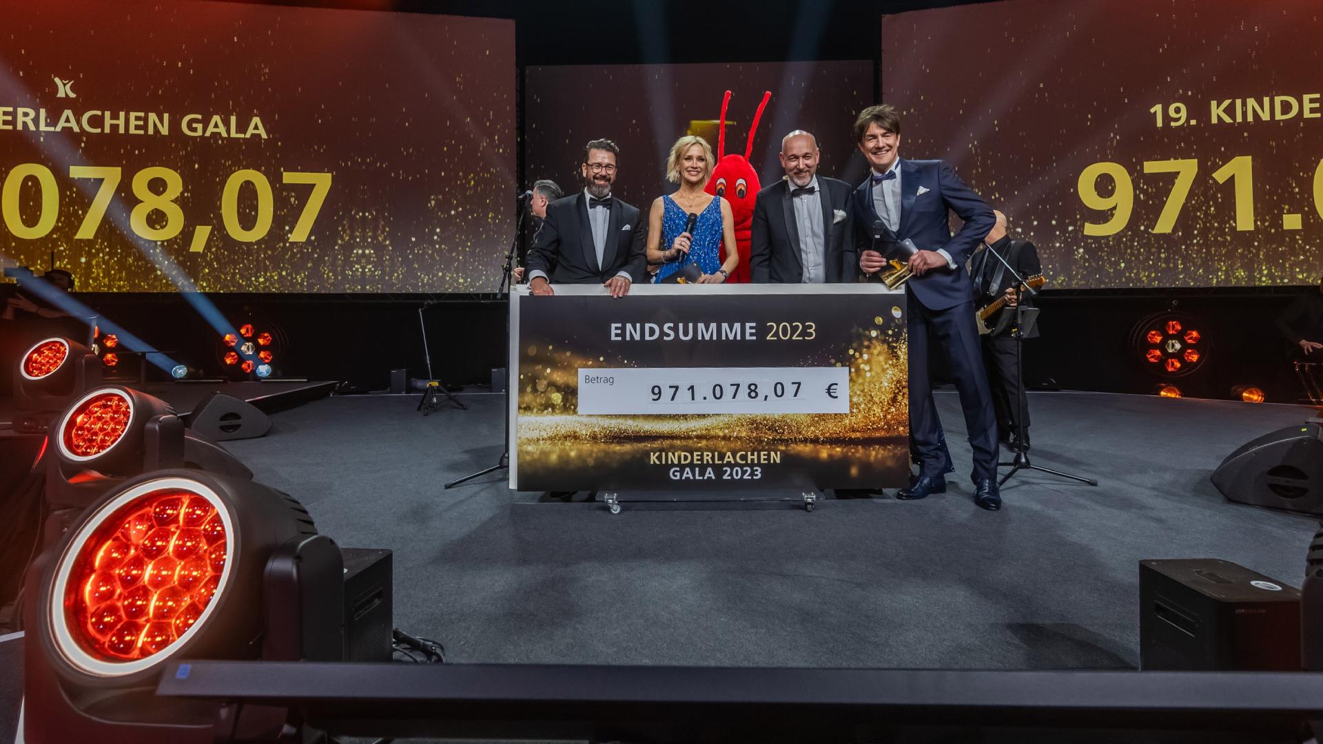 Il Kinderlachen Gala brilla con la serie Astra di PROLIGHTS
