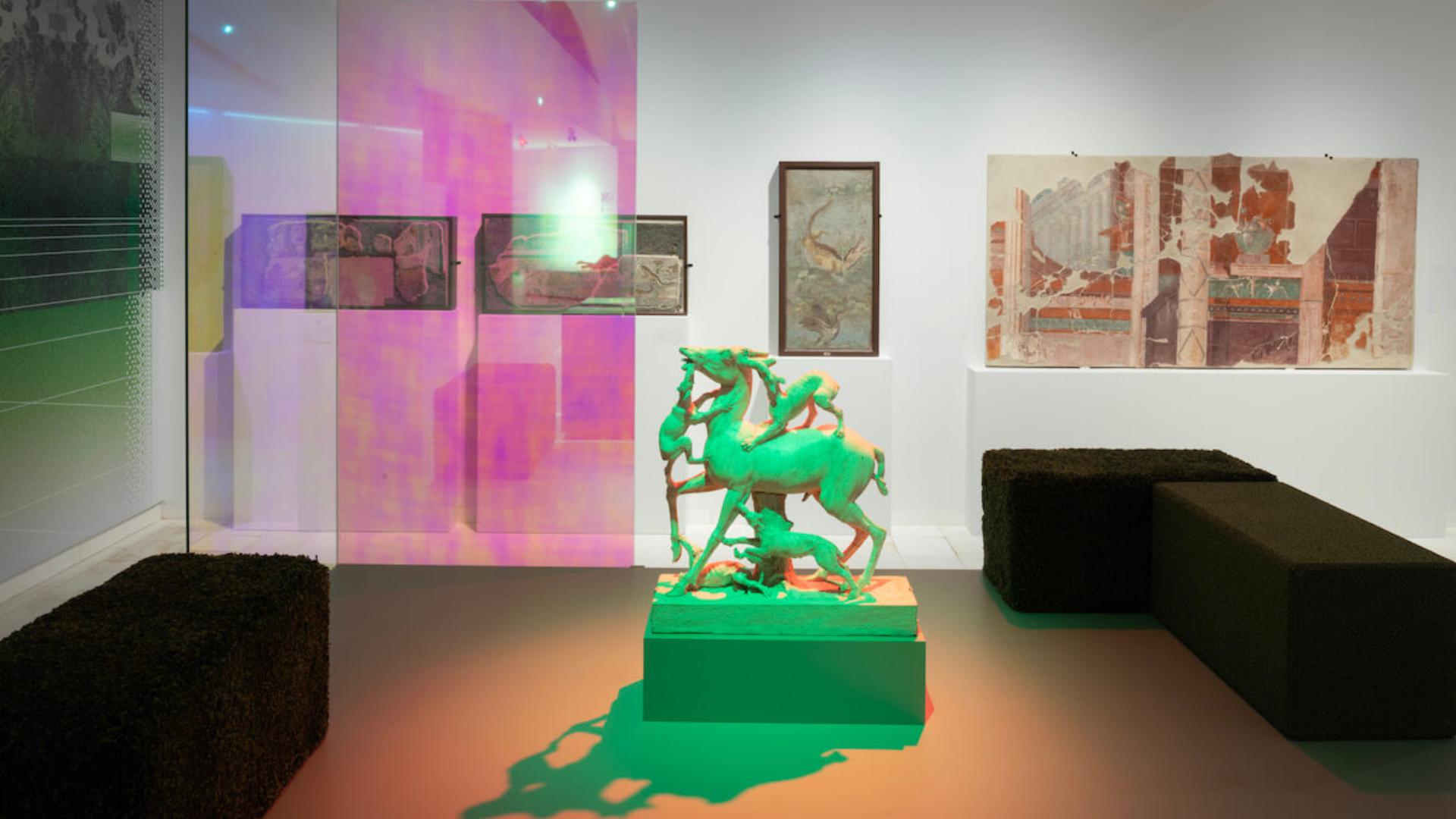 PROLIGHTS DisplayCob FC illuminate the “Dying in Beauty” exhibition 
