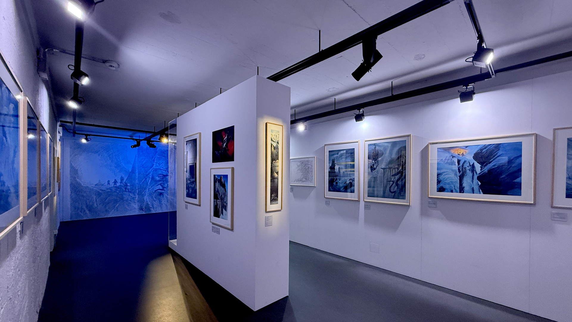 150 proiettori PROLIGHTS illuminano le opere di John Howe alla Tour du Fantastique